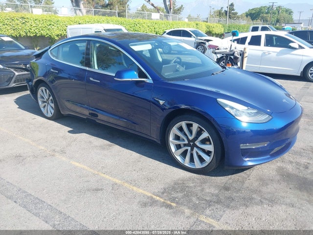 2018 TESLA MODEL 3 5YJ3E1EA0JF042709 Photo 0