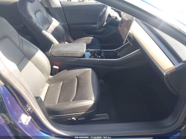 2018 TESLA MODEL 3 5YJ3E1EA0JF042709 Photo 4