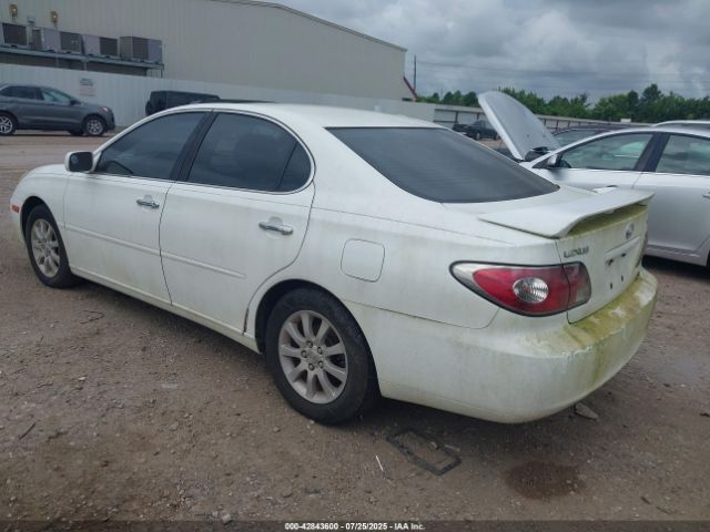 2004 LEXUS ES 330 JTHBA30G245017619 Photo 2