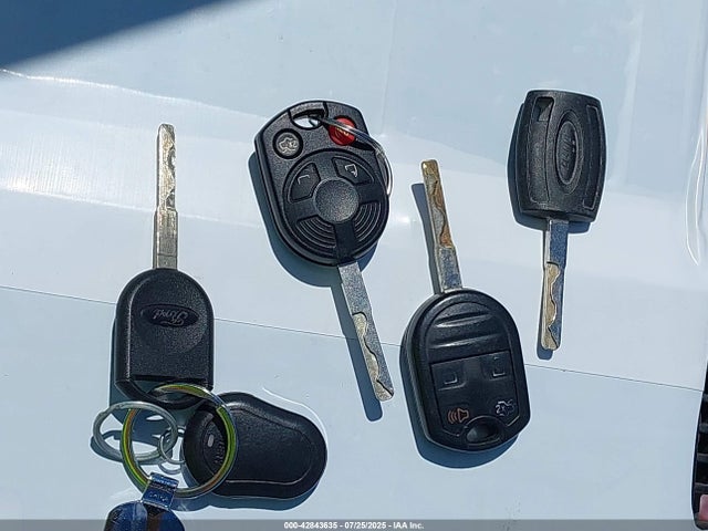 1FADP3K27FL300824 Ford 2015