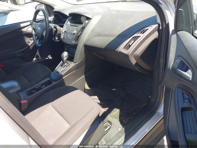 1FADP3K27FL300824 Ford 2015
