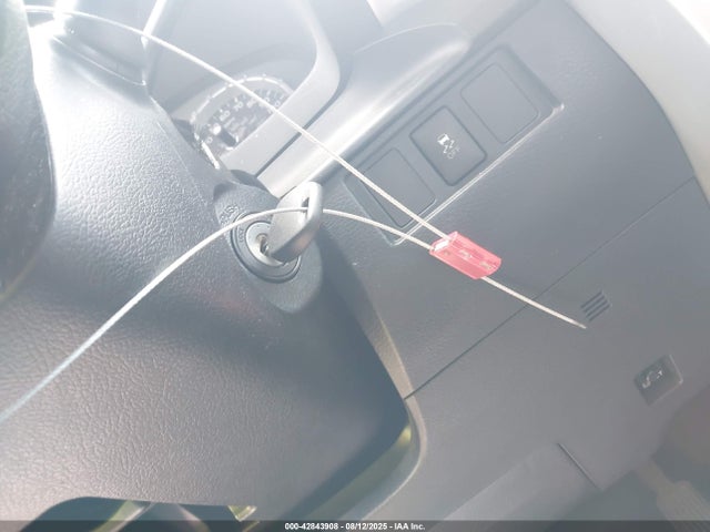 5TFRM5F11GX108413 Toyota 1ur-fe