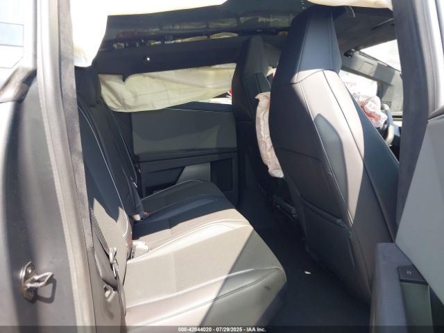 2025 TESLA CYBERTRUCK 7G2CEHED8SA068893 Photo 7