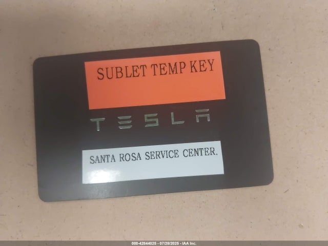 2025 TESLA MODEL 3 5YJ3E1EAXSF038636 Photo 10