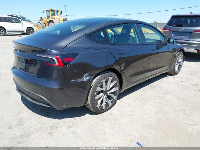 2025 TESLA MODEL 3 5YJ3E1EAXSF038636 Photo 3