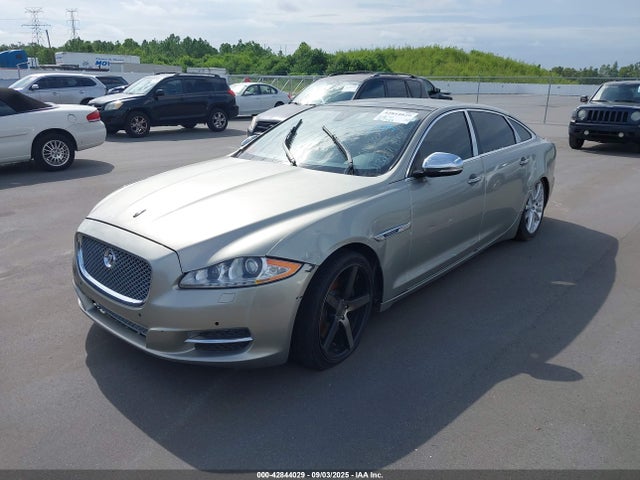 2012 JAGUAR XJ SAJWA2GB3CLV32891 Photo 1