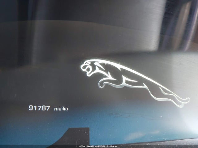 2012 JAGUAR XJ SAJWA2GB3CLV32891 Photo 6