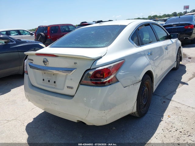 1N4AL3AP8FN892654 Nissan 2015