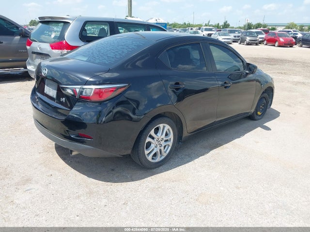 3MYDLBZVXGY136219 Scion p5v