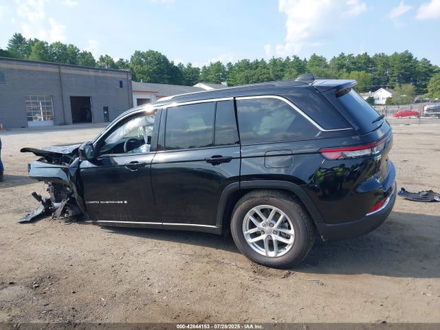 2025 Jeep Grand Cherokee Laredo X 4x4 მანქანა იყიდება აუქციონზე, vin: 1C4RJHAG1SC271987, აუქციონის ნომერი: 42844153
