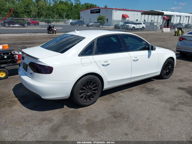 2010 AUDI A4 WAUAFAFL9AN071127 Photo 3