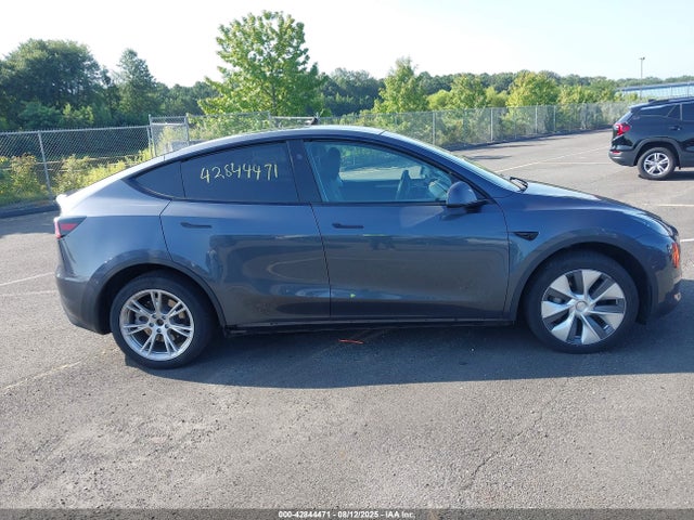 Tesla Model Y 2023 7SAYGDEE8PA168409 Image 12
