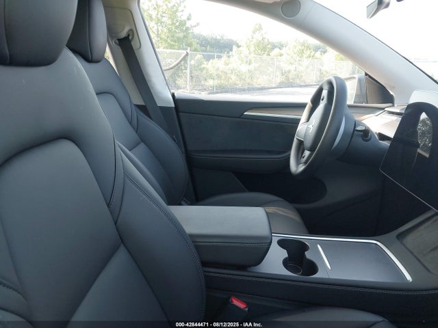 2023 TESLA MODEL Y 7SAYGDEE8PA168409 Photo 4