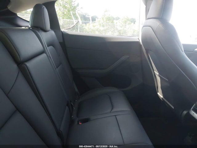 2023 TESLA MODEL Y 7SAYGDEE8PA168409 Photo 7