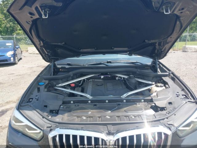 2021 BMW X5 5UXCR6C01M9E83289 Photo 9
