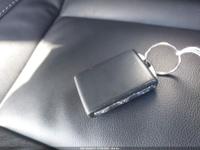 2023 VOLVO XC40 YV4L12UWXP2943450 Photo 10