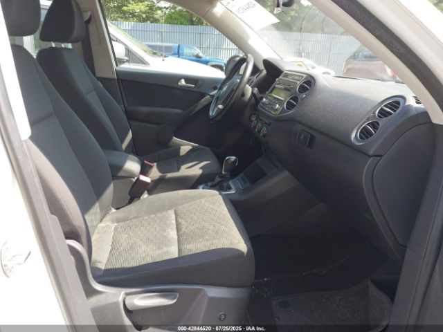 2014 VOLKSWAGEN TIGUAN WVGBV3AX7EW521577 Photo 4