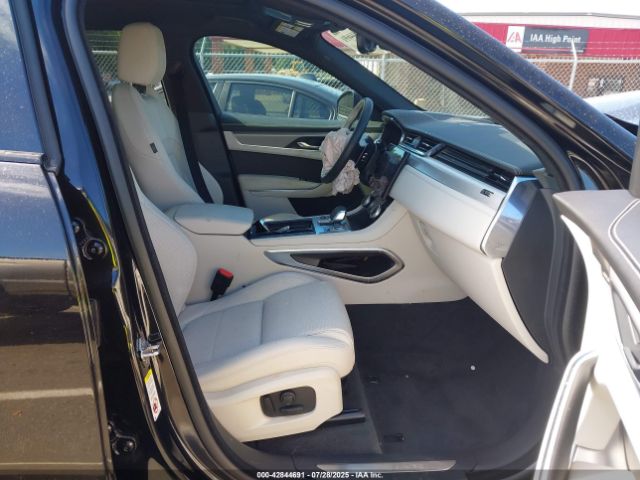 2025 JAGUAR F-PACE SADCT2EX1SA749042 Photo 4