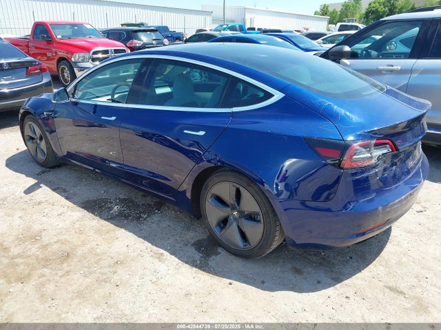 2018 TESLA MODEL 3 5YJ3E1EB1JF096545 Photo 2