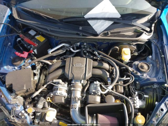 2024 TOYOTA GR86 JF1ZNBB10R8756295 Photo 9