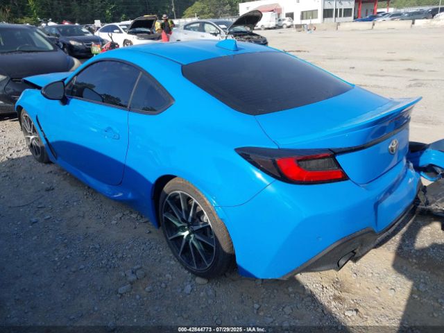 2024 TOYOTA GR86 JF1ZNBB10R8756295 Photo 2