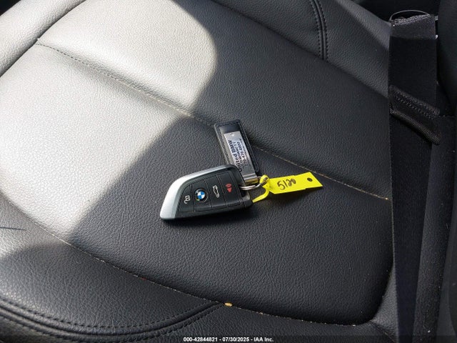 WBXHT3C37H5F69174 BMW X1