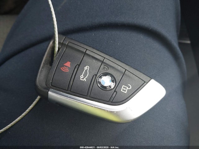 WBXHT3C37H5F69174 BMW X1