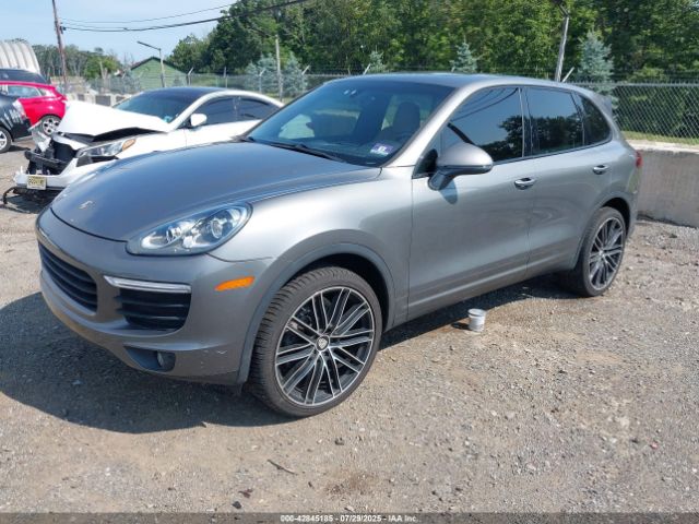 2016 PORSCHE CAYENNE WP1AA2A20GKA37799 Photo 1