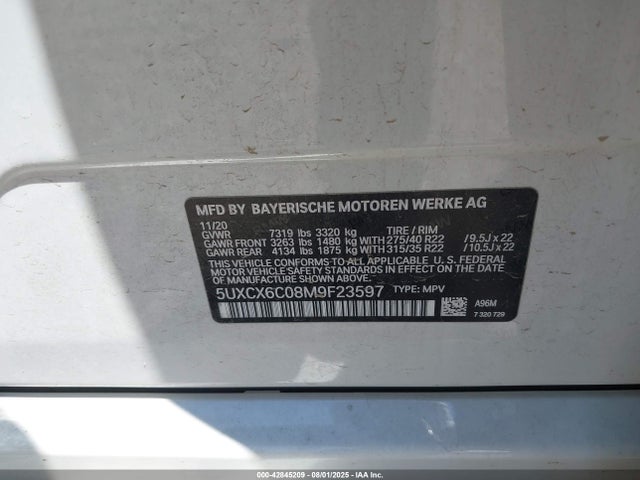 BMW X7 2021 5UXCX6C08M9F23597 Image 9