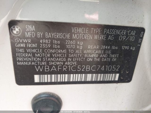2011 BMW 528I WBAFR1C52BC741052 Photo 8