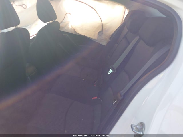 JM1BM1L71E1205453 Mazda pe
