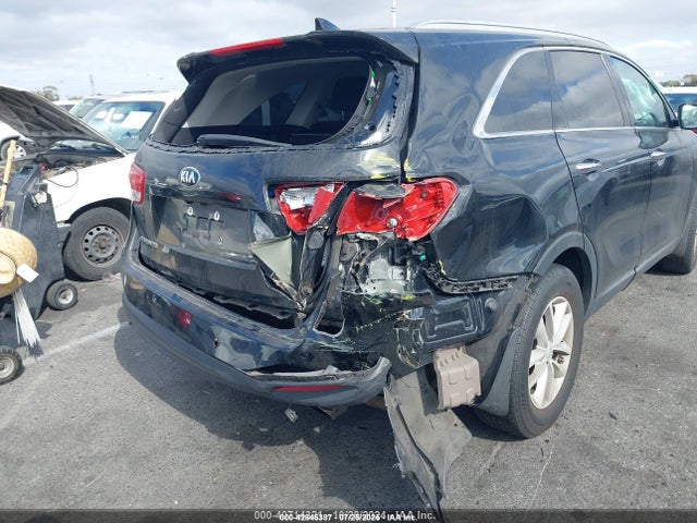 5XYPG4A30HG211702 KIA 2017