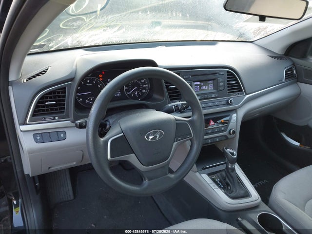 Hyundai 2017 2017 5NPD74LF8HH106599 Image 17