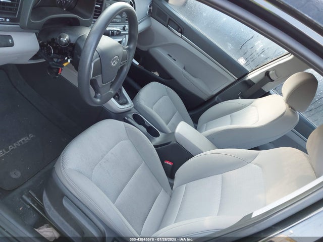 Hyundai 2017 2017 5NPD74LF8HH106599 Image 18