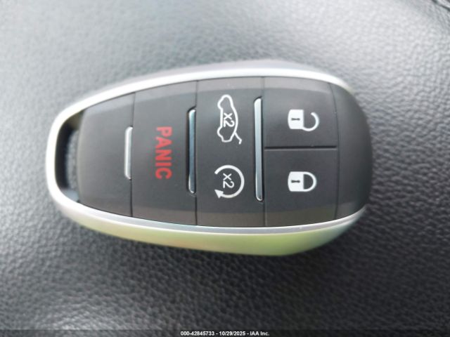 2022 ALFA ROMEO STELVIO ZASPAKBN0N7D47317 Photo 10