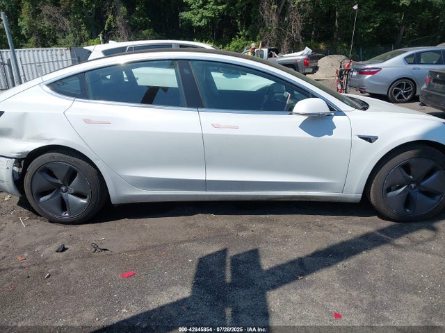 Tesla MODEL 3 2018 5YJ3E1EA3JF019635 Image 13