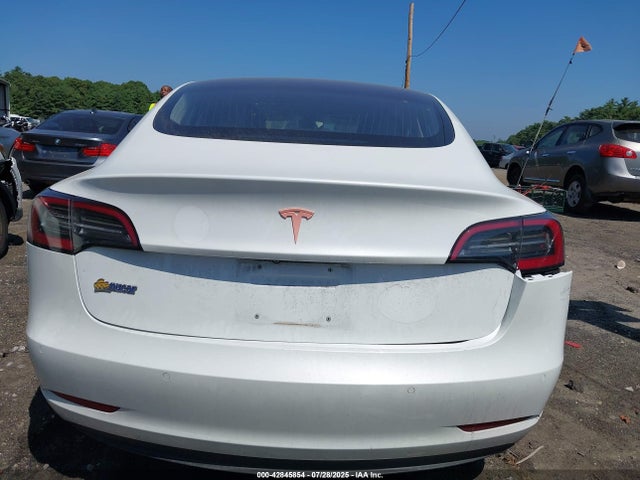 Tesla MODEL 3 2018 5YJ3E1EA3JF019635 Image 16
