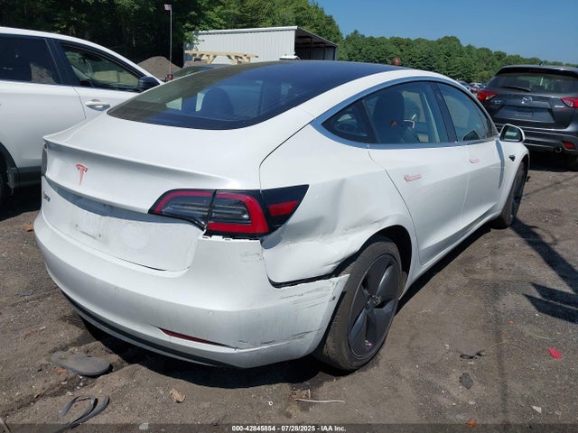 2018 TESLA MODEL 3 5YJ3E1EA3JF019635 Photo 3