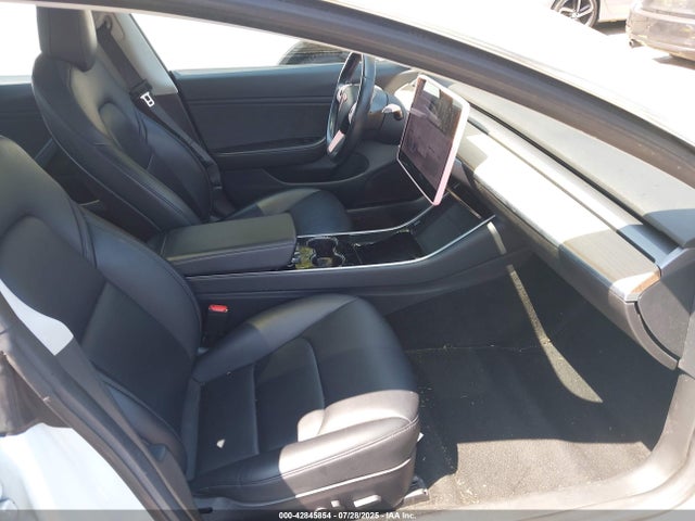 2018 TESLA MODEL 3 5YJ3E1EA3JF019635 Photo 4