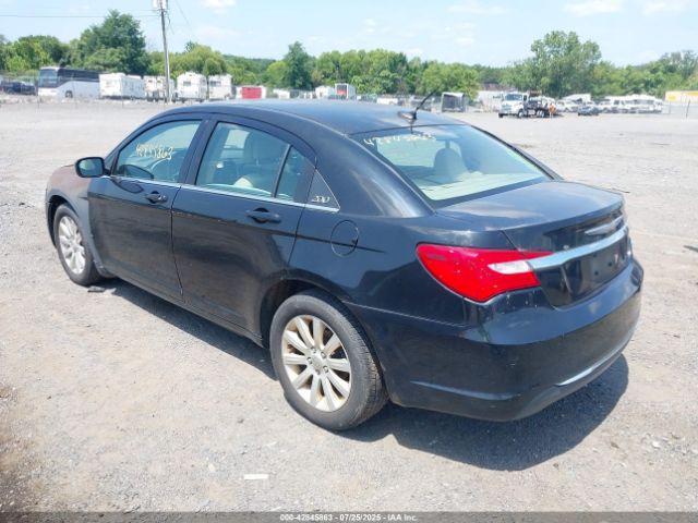 2013 CHRYSLER 200 1C3CCBBB5DN679050 Photo 2