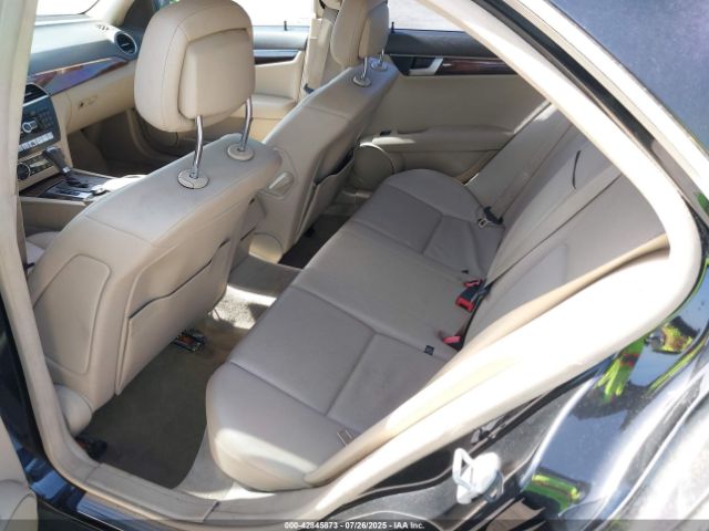 2013 MERCEDES-BENZ C 300 WDDGF8AB6DR250572 Photo 7