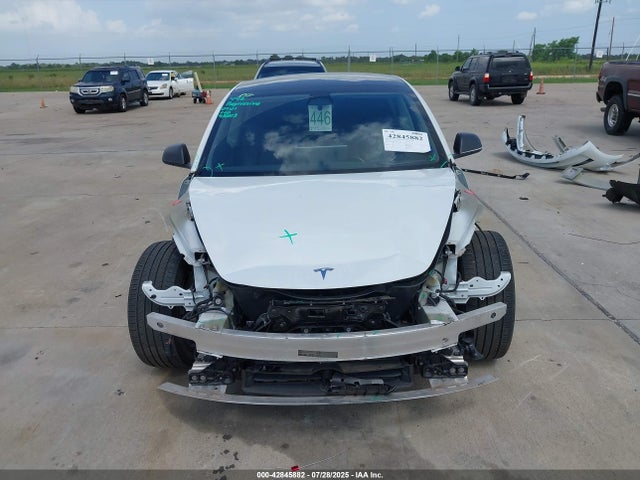 5YJ3E1EA9PF430613 Tesla MODEL 3