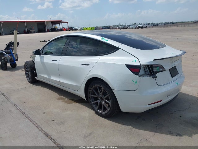 2023 TESLA MODEL 3 5YJ3E1EA9PF430613 Photo 2