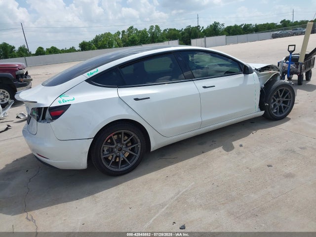 2023 TESLA MODEL 3 5YJ3E1EA9PF430613 Photo 3