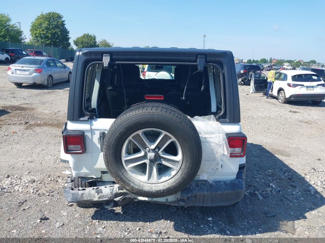1C4HJXEN5LW339254 Jeep Wrangler Unlimited Sahara 4x4