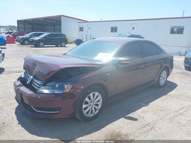 Volkswagen 2014 2014 1VWAT7A33EC078644 Image 2