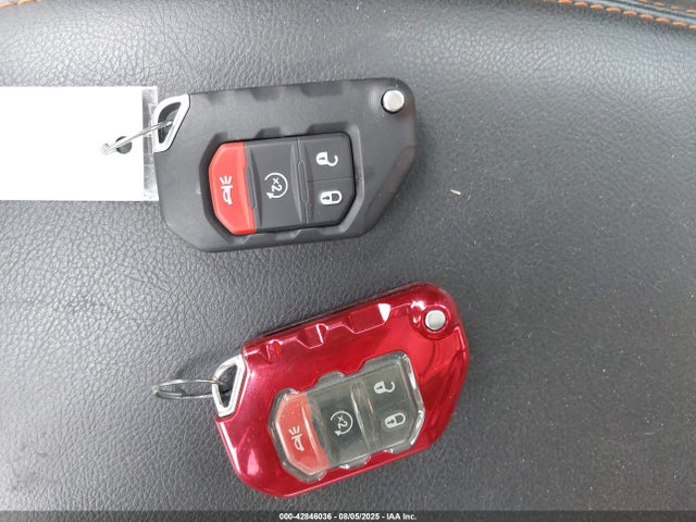 1C6JJTEG6PL573574 Jeep 2023
