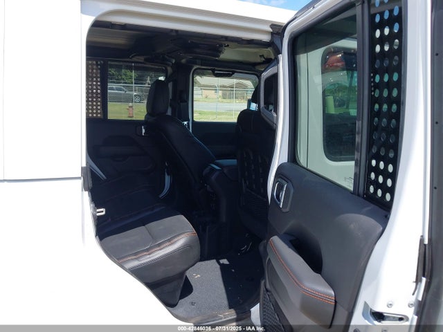 1C6JJTEG6PL573574 Jeep 2023