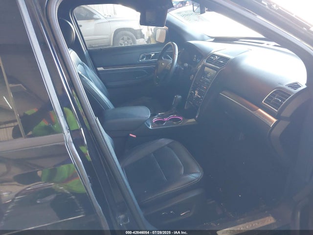 Ford Explorer 2016 1FM5K7F8XGGA00977 Image 5