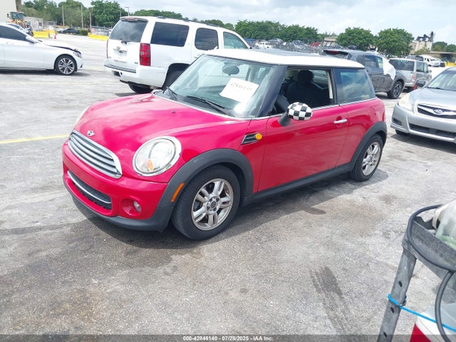 2011 MINI COOPER WMWSU3C58BT091989 Photo 1